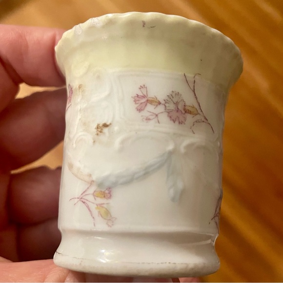 Antique WEIMAR fine china from Germany - sweet 2" x 2" toothpick holder - lovely - Picture 6 of 11